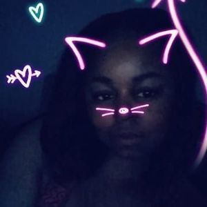 Meet your Posher, Latoya